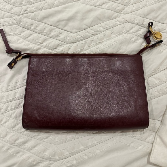 CHLOE FLAT POUCH ALPHABET BURGUNDY - Picture 4 of 9